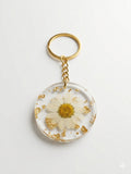Handmade Pressed Flower Resin Keychain – Real Daisy with Gold Foil Flakes